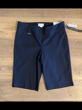 Peck & Peck navy City Shorts with tummy control, NWT!